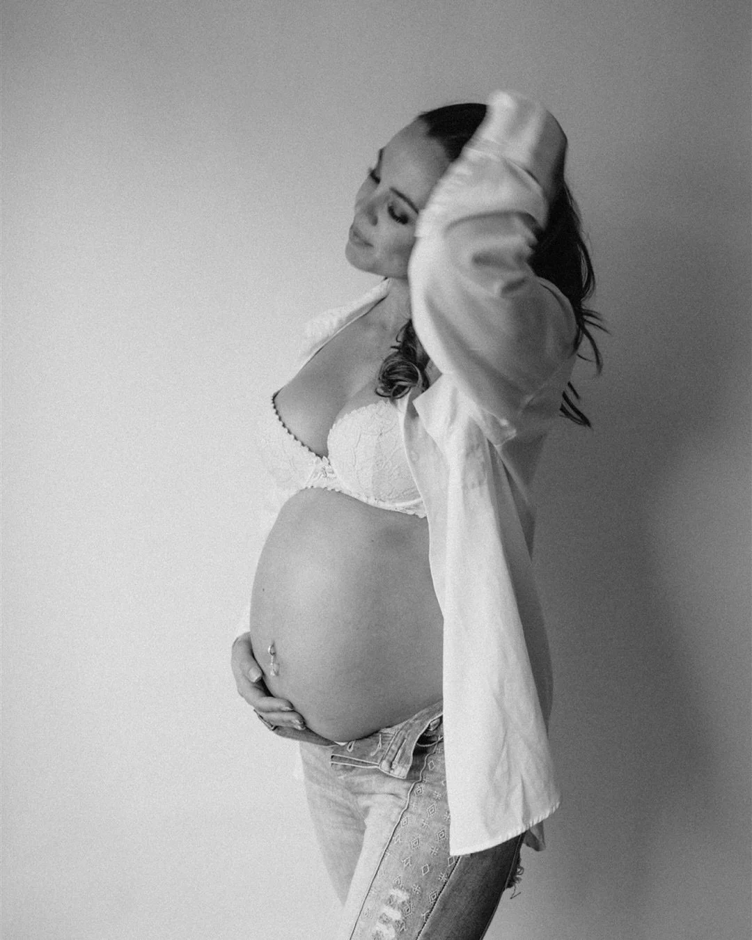 Ever notice how winter pregnancies have a different rhythm?
Slower mornings, shorter days, cosier nights - and yet, such a beautiful season to be in. 🍂🤎

Over the years, I&rsquo;ve seen how much pressure expecting mums can feel to &ldquo;make the w