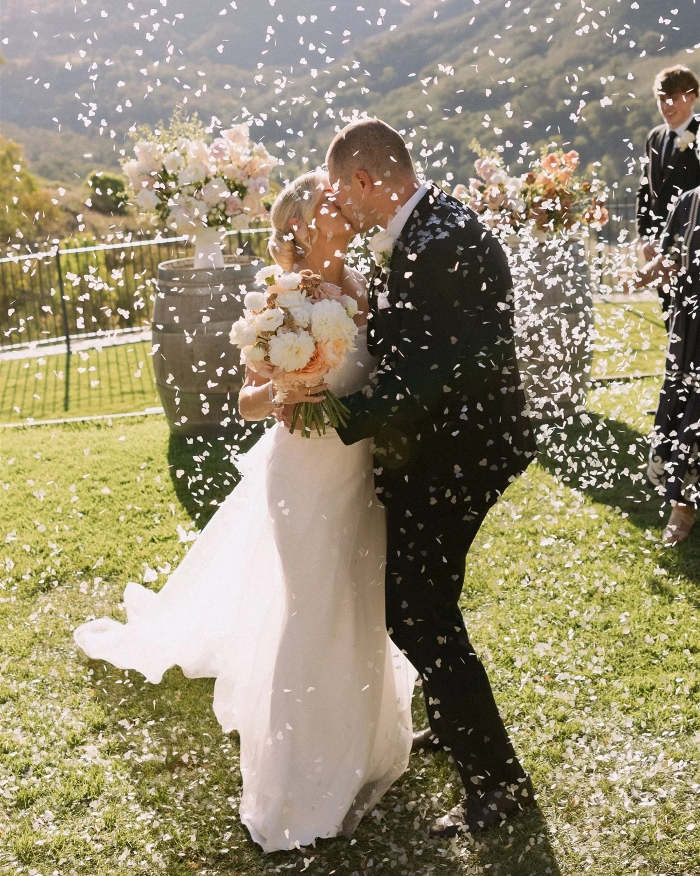 Susan and James, glowing in gold light at the ever-perfect Brindabella Hills winery. What a special day this one was. ✨ Vendor dream team: Venue: @brindabellahillswinery 
Celebrant: Zoe Wieringa @zoewieringacelebrant 
Coordination: Maddi @brindabella
