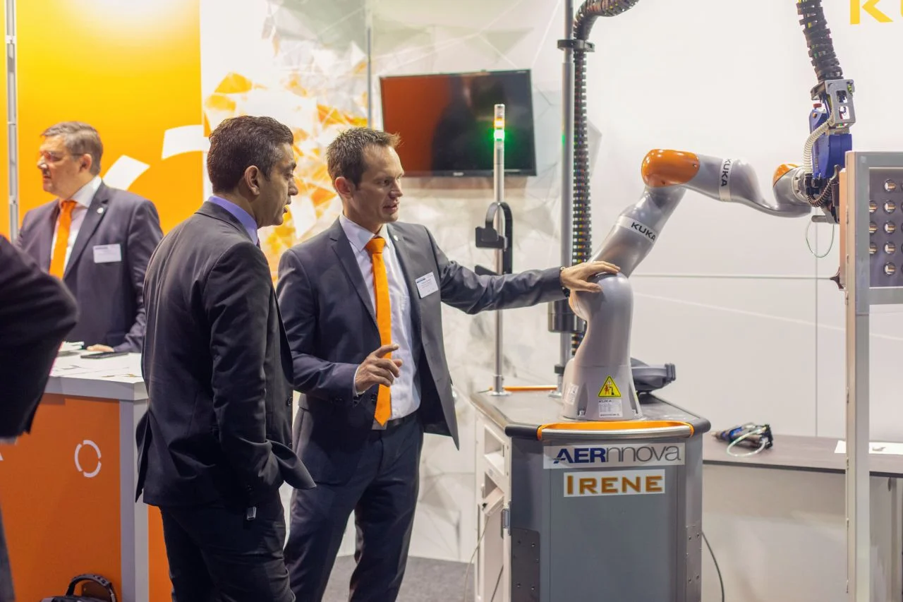 kuka_booth.jpg