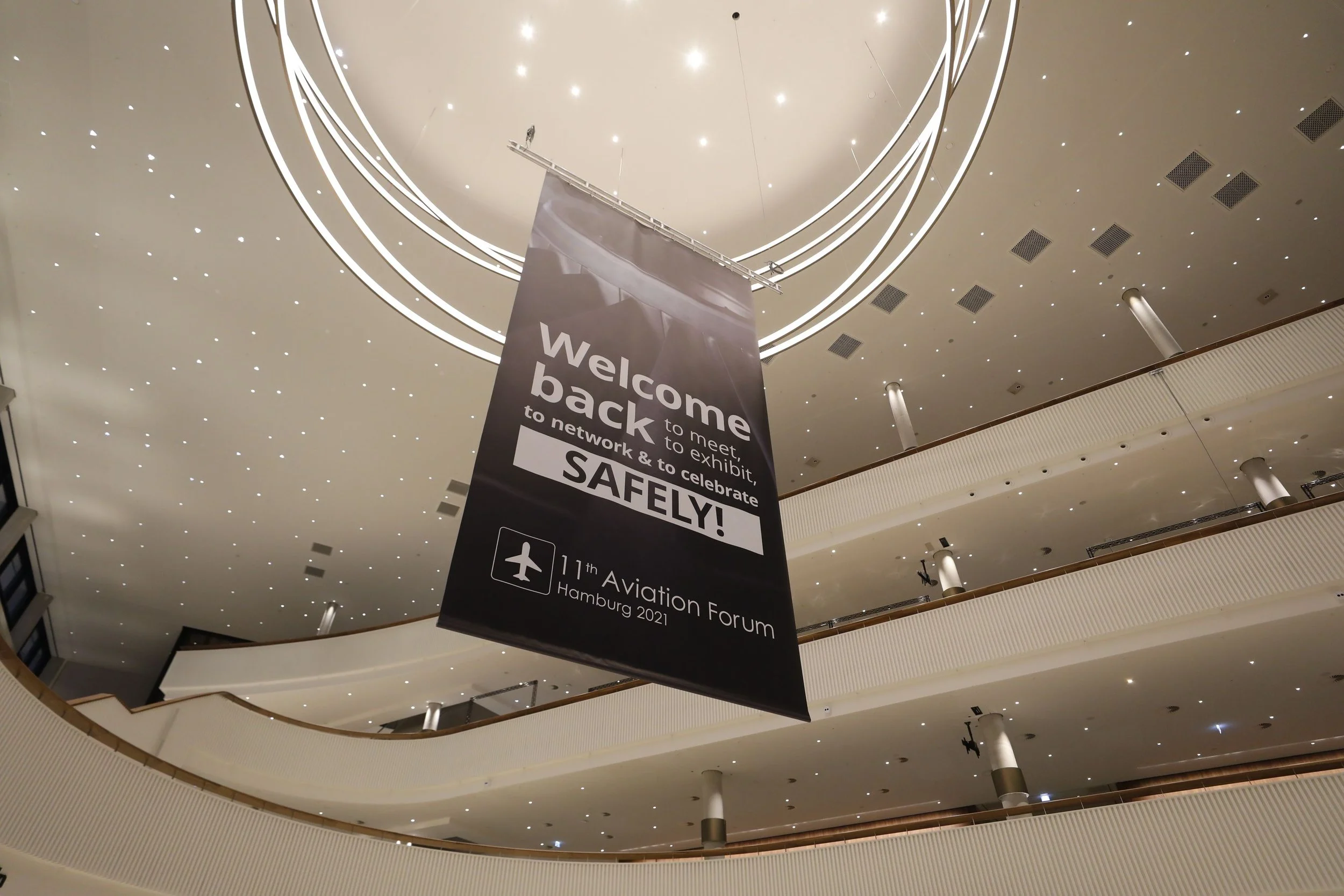2021-12-07-Congress-Center-Hamburg-Aviation-Forum-offenblende-RB-0030.jpg