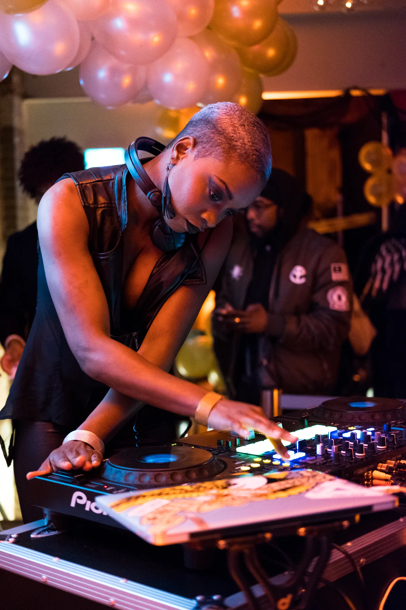 dj.jpg