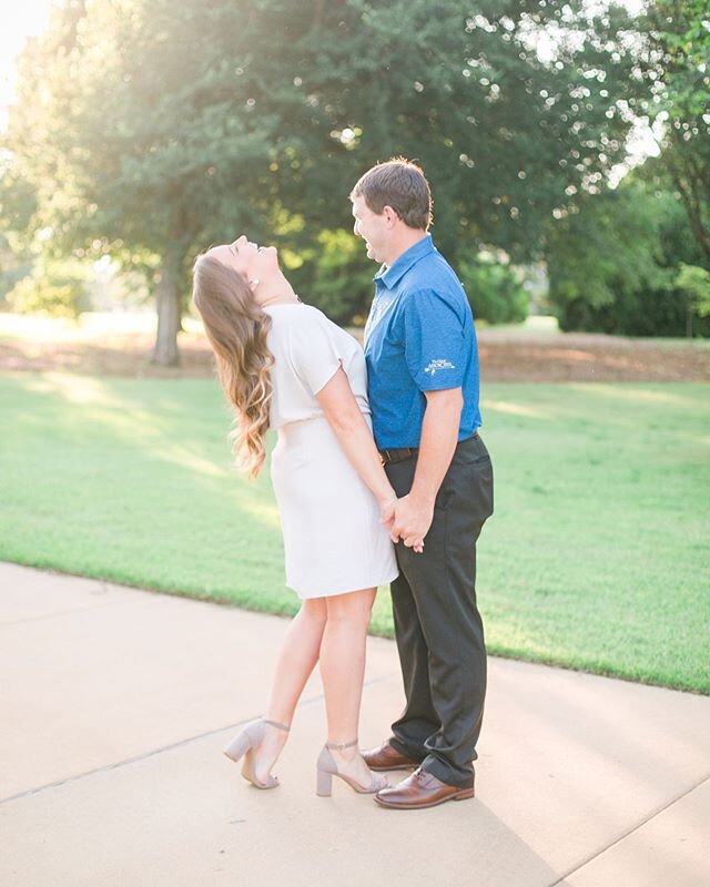 🥰Get you someone who can give you a good laugh on a crappy day! (or month- Its still quarantine) ⠀⠀⠀⠀⠀⠀⠀⠀⠀
What are you guys doing in this quarantine?
⠀⠀⠀⠀⠀⠀⠀⠀⠀
@Kristen_Michelle_Miller @jmiller927
#WillRogersPark #WillRogersParkOKC #mixdcreativeco 