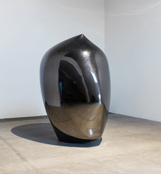 STEEL HEAD Self-Portrait, 2013, 1/3 stainless steel 190 x 130 x 165 cm