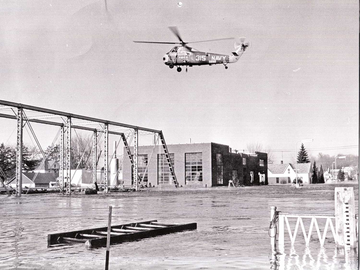 1. Crow River Flood, 1965