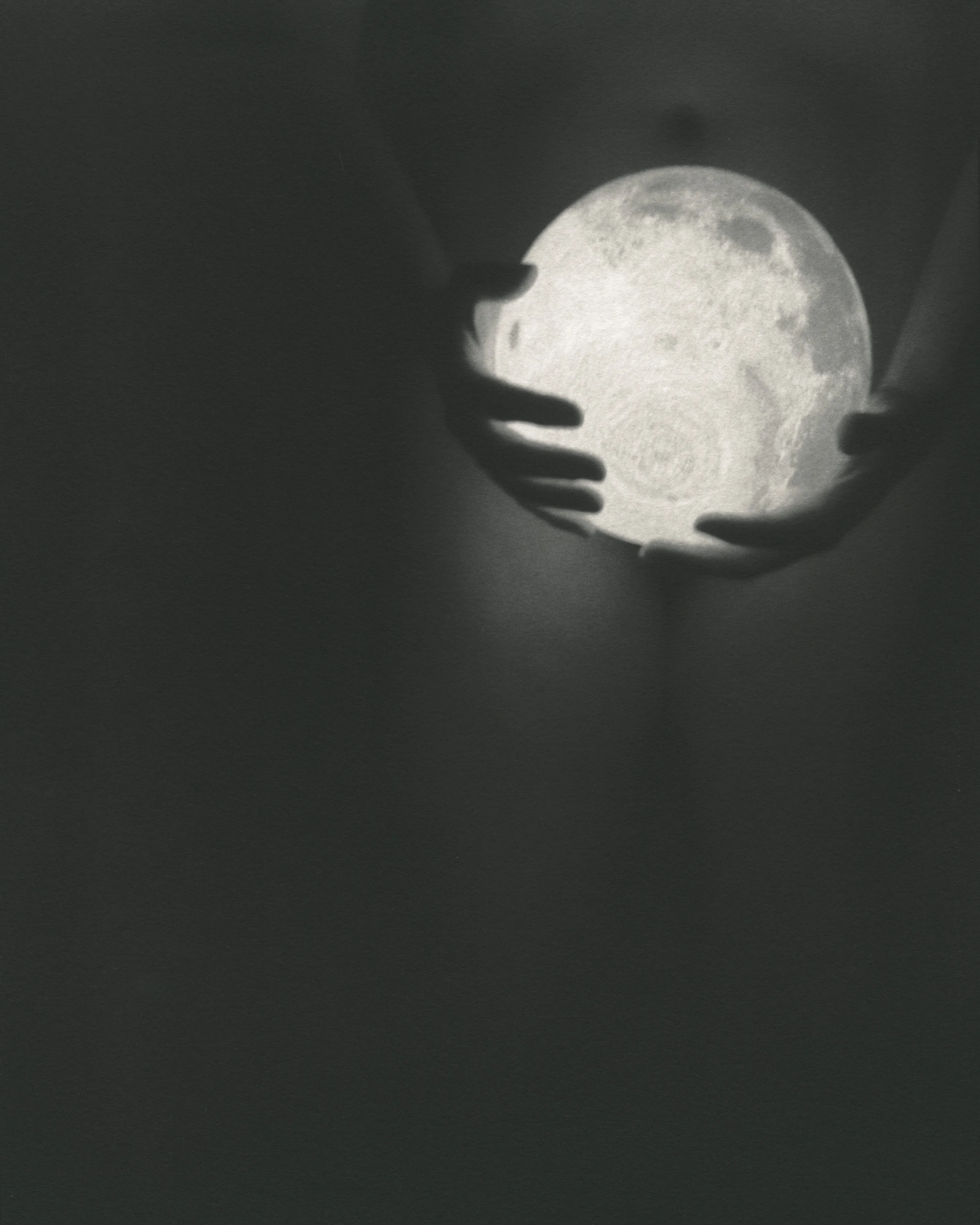 Moon Holder