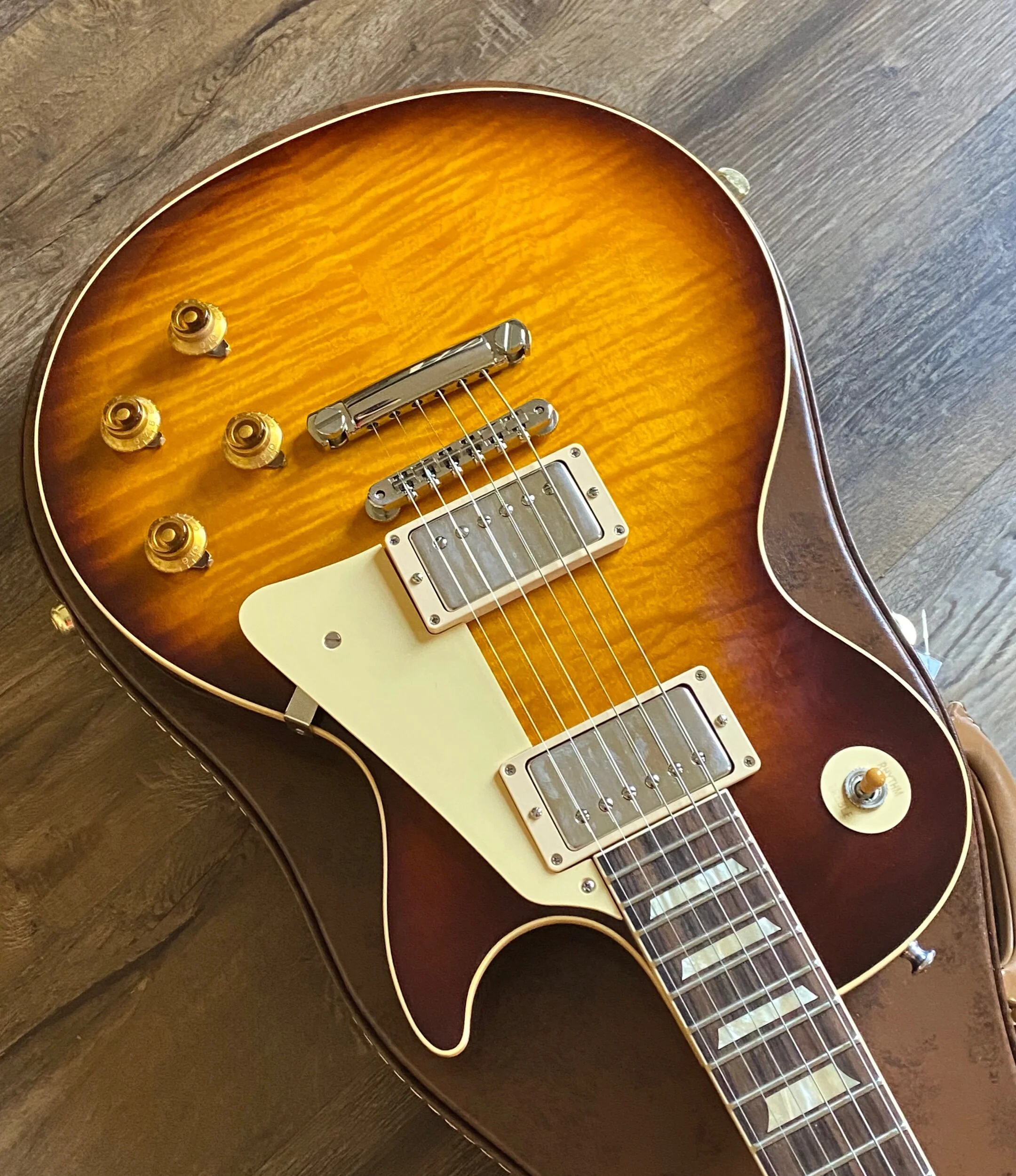 DFE187F5-7EAA-48A9-B522-09BD89329F21