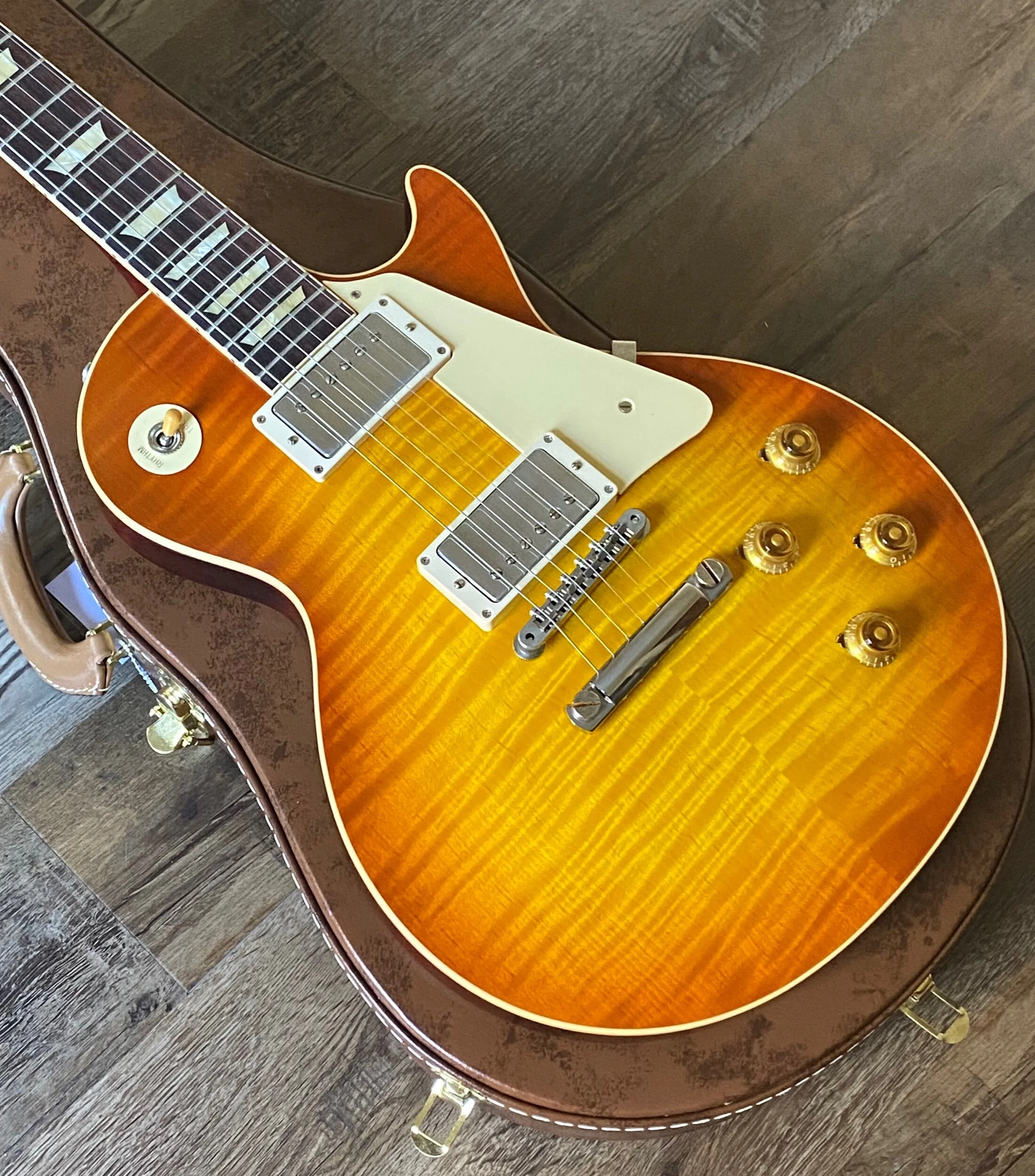 DB77E45F-9203-4C03-9691-F9153E543ECE