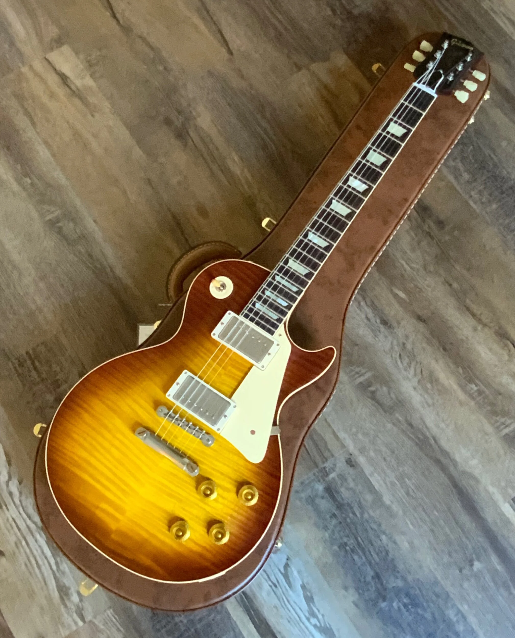 C1CB0AEF-0A0A-4B68-8026-B2B5939E18EF