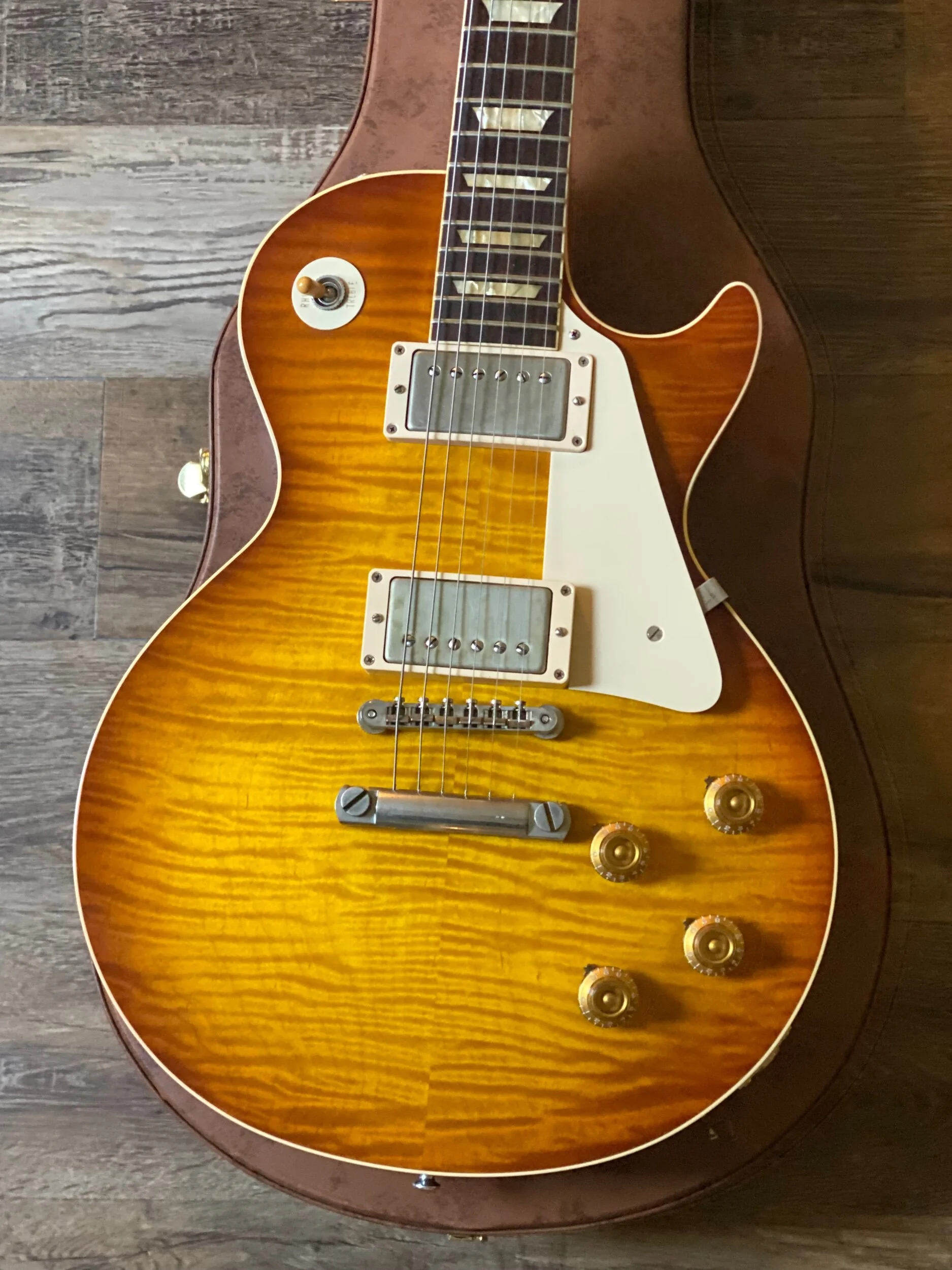 9FEF06FF-8267-4E1A-B943-9E2D24A9F498