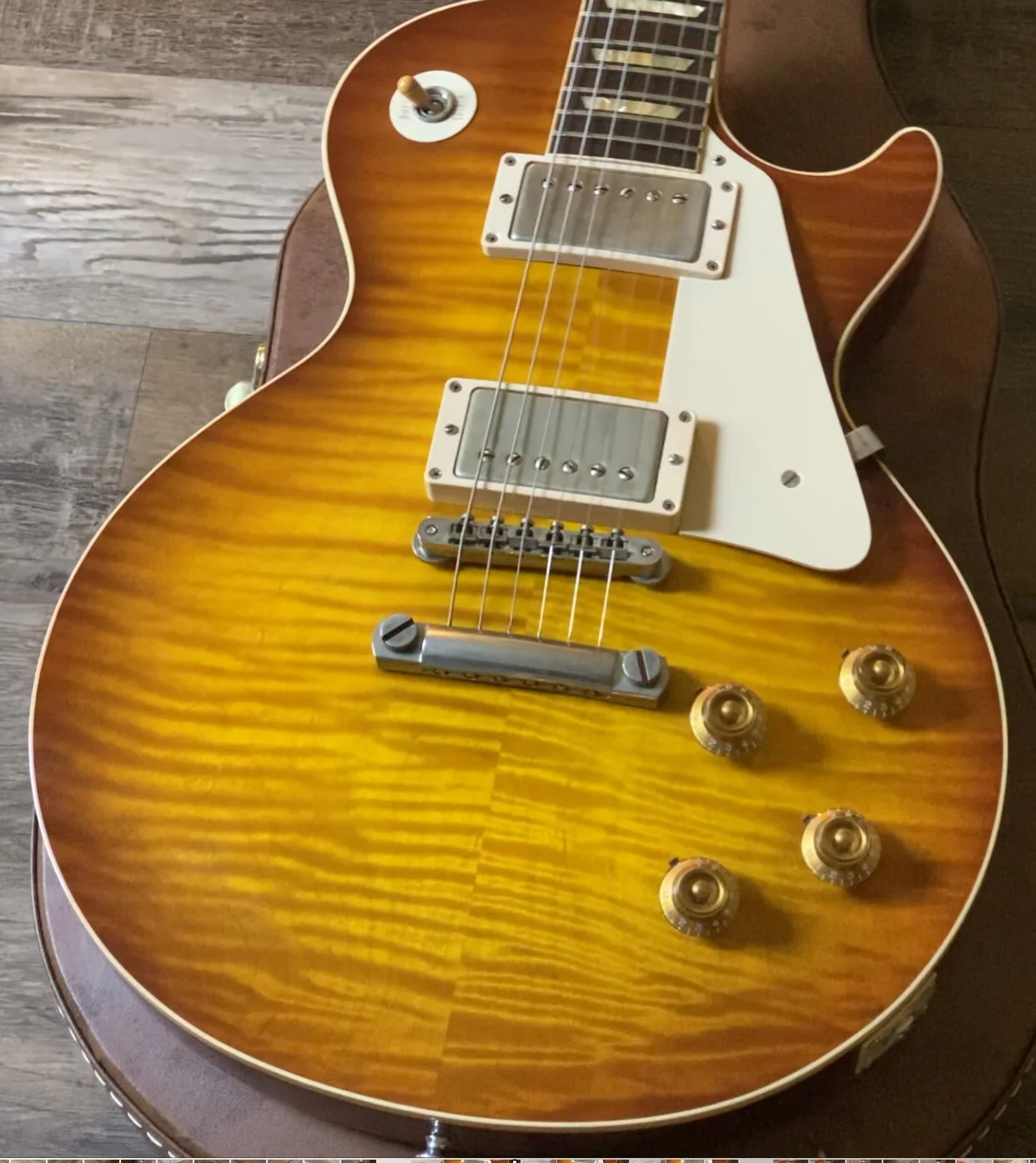 E6573D41-40FF-4B6C-8A35-204A64E17B59