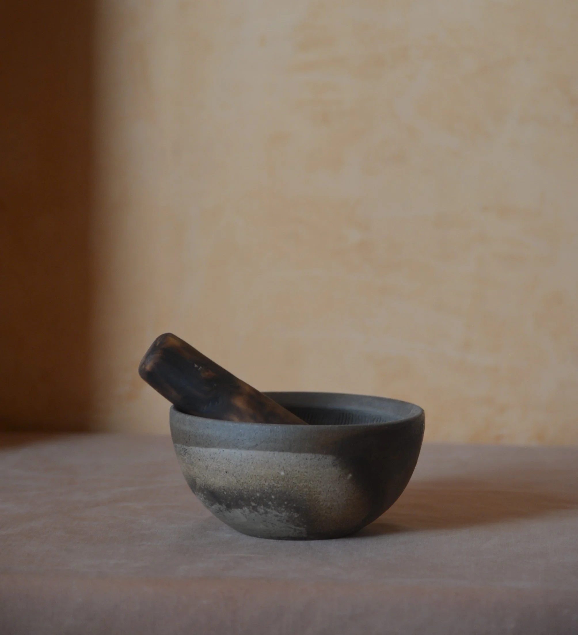 mortar and pestle b