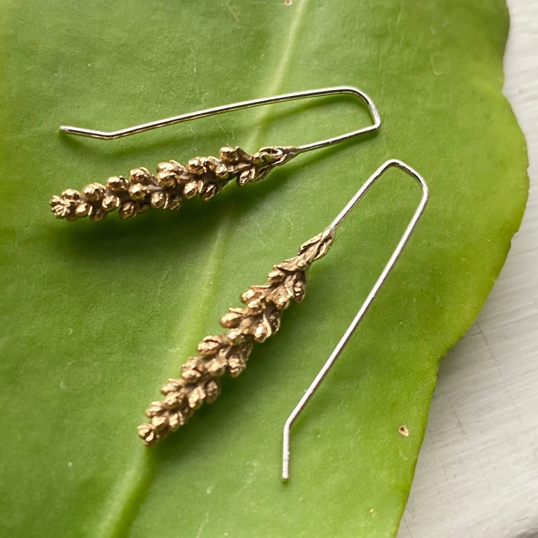 B23C22B8-4D97-43C1-B66C-77D7BED0C3D6