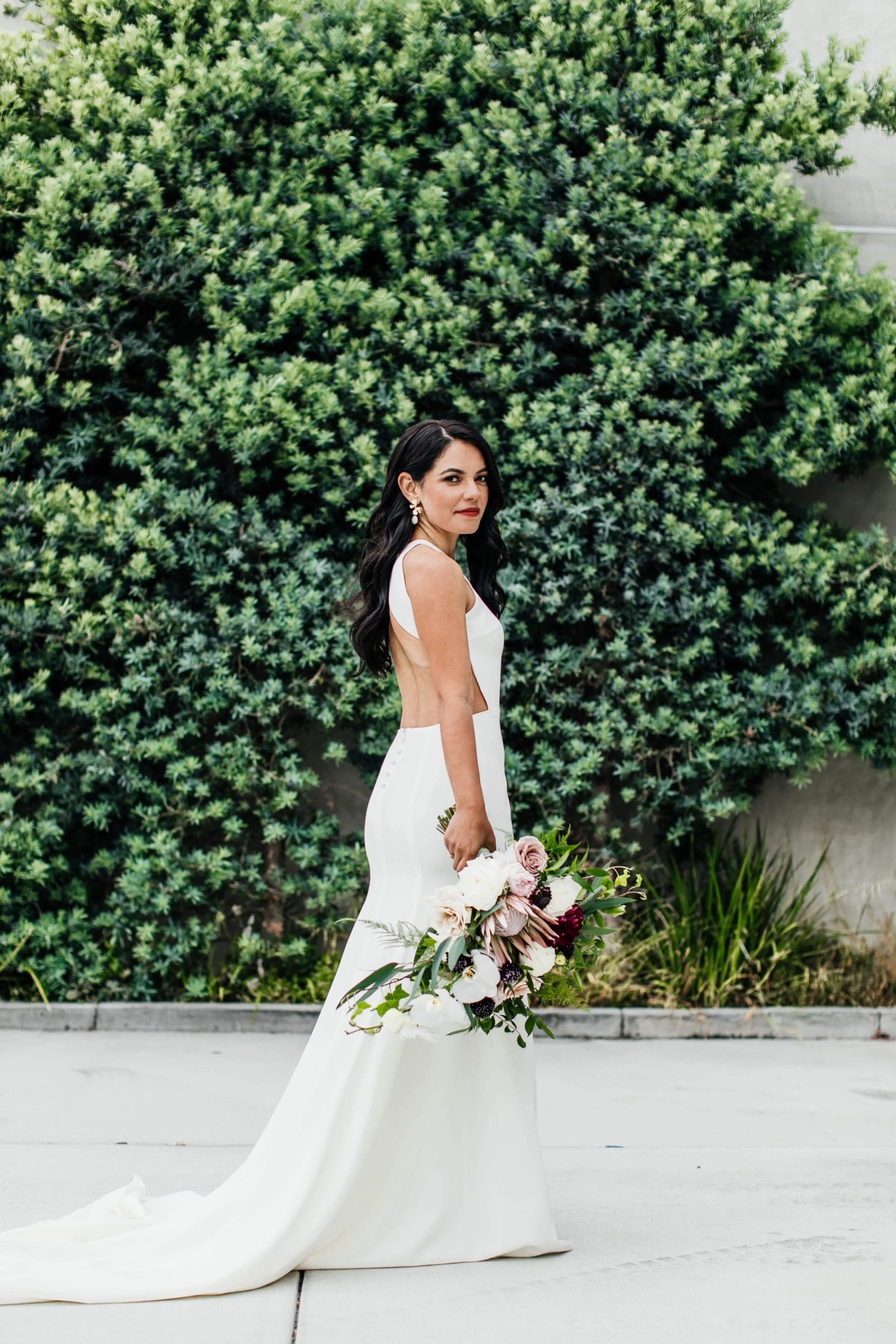 Smoky Hollow Studios Wedding, Bridal Portraits, Sarah Seven Wedding Dress, Los Angeles Wedding, Los Angeles Wedding Photographer, Los Angeles Wedding Photos, Los Angeles Wedding Photography, DTLA Wedding, California Wedding Photographer, California Wedding Photography, California Wedding Photos, SoCal Wedding Photographer, SoCal Wedding Photos, SoCal Wedding Photography, Los Angeles Wedding Inspo, Destination Wedding California, Elegant Wedding, Modern Wedding, Warehouse Wedding