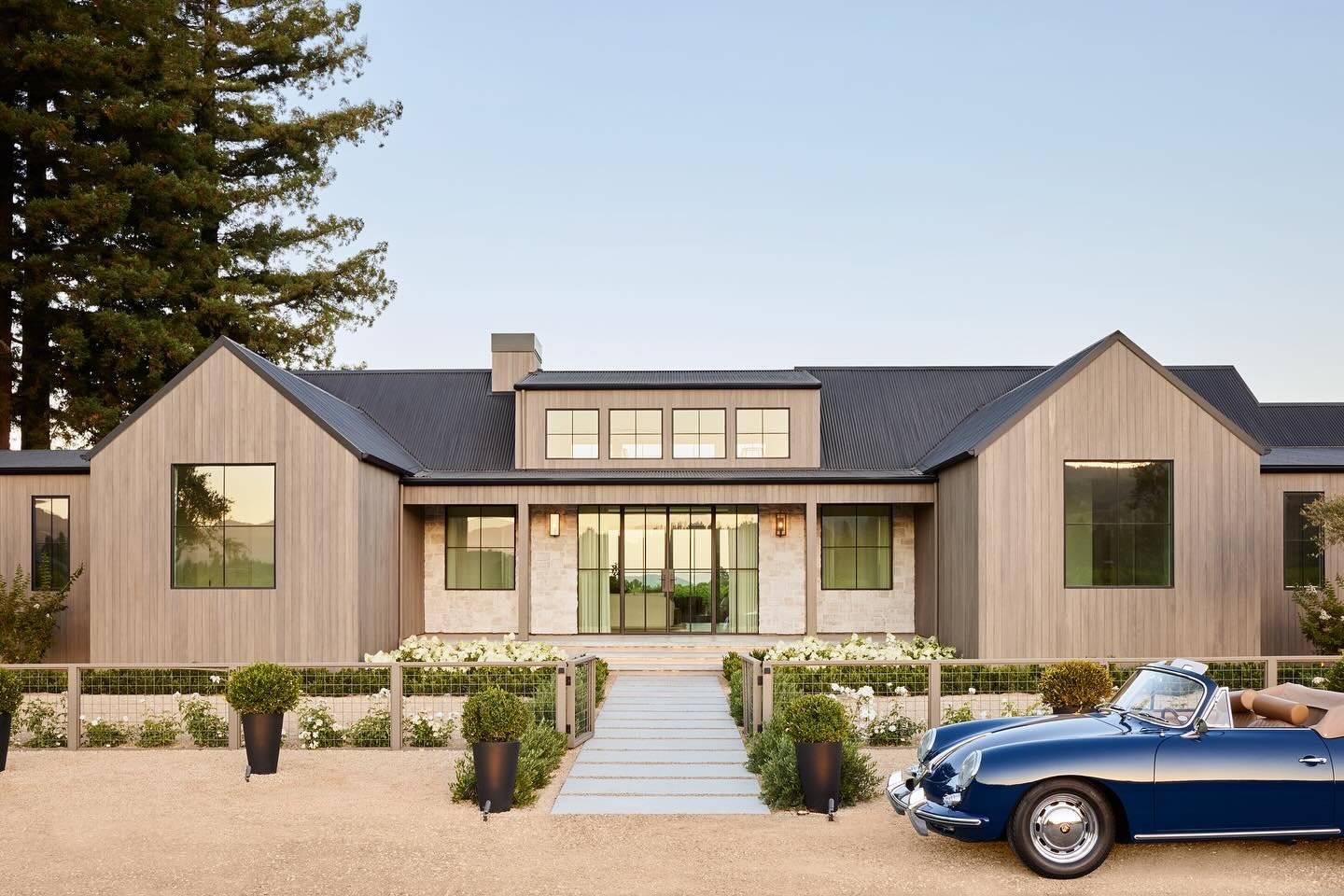 Suns out, tops down&hellip;our St Helena project as seen in @archdigest Swipe to see the stable of cars ready to head out for a drive 😍

Interiors @lindsaygerberinteriors 
Photographer @nicole_franzen 
Architect @josephfarrellarchitecture 
Builder @