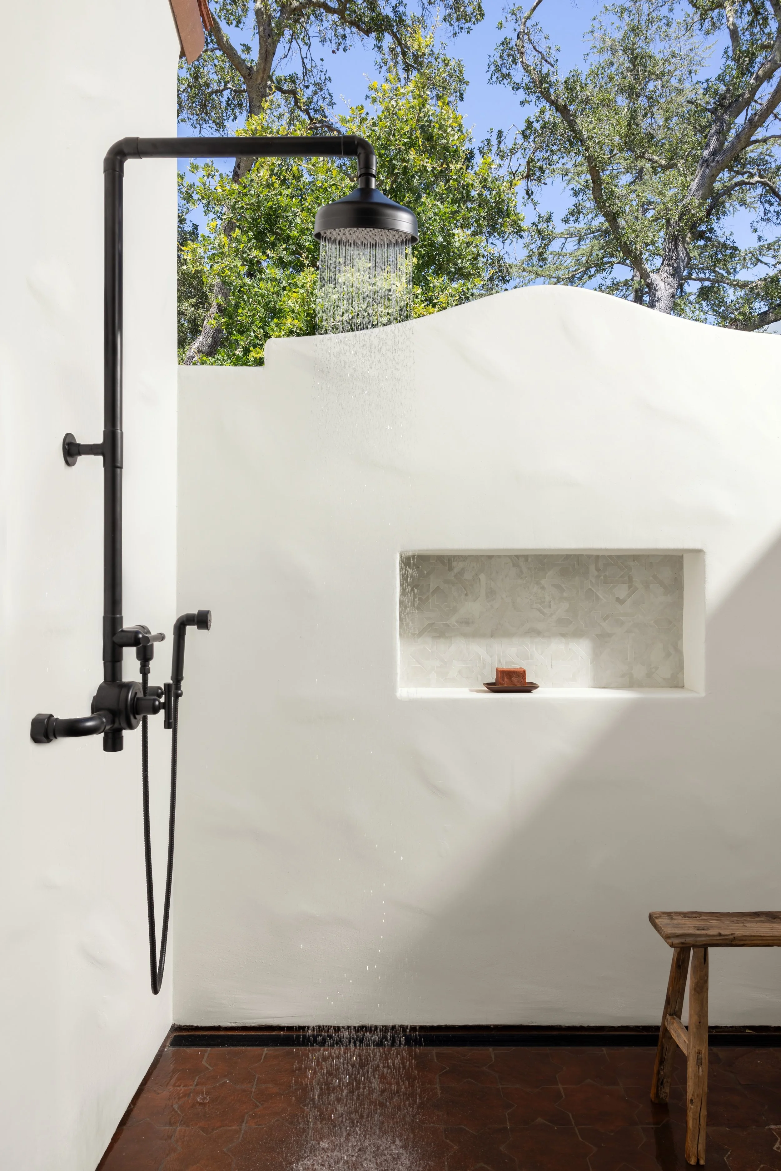 6.24.25_LindsayGerberInteriors_WoodsidePoolHouse_18875.jpg
