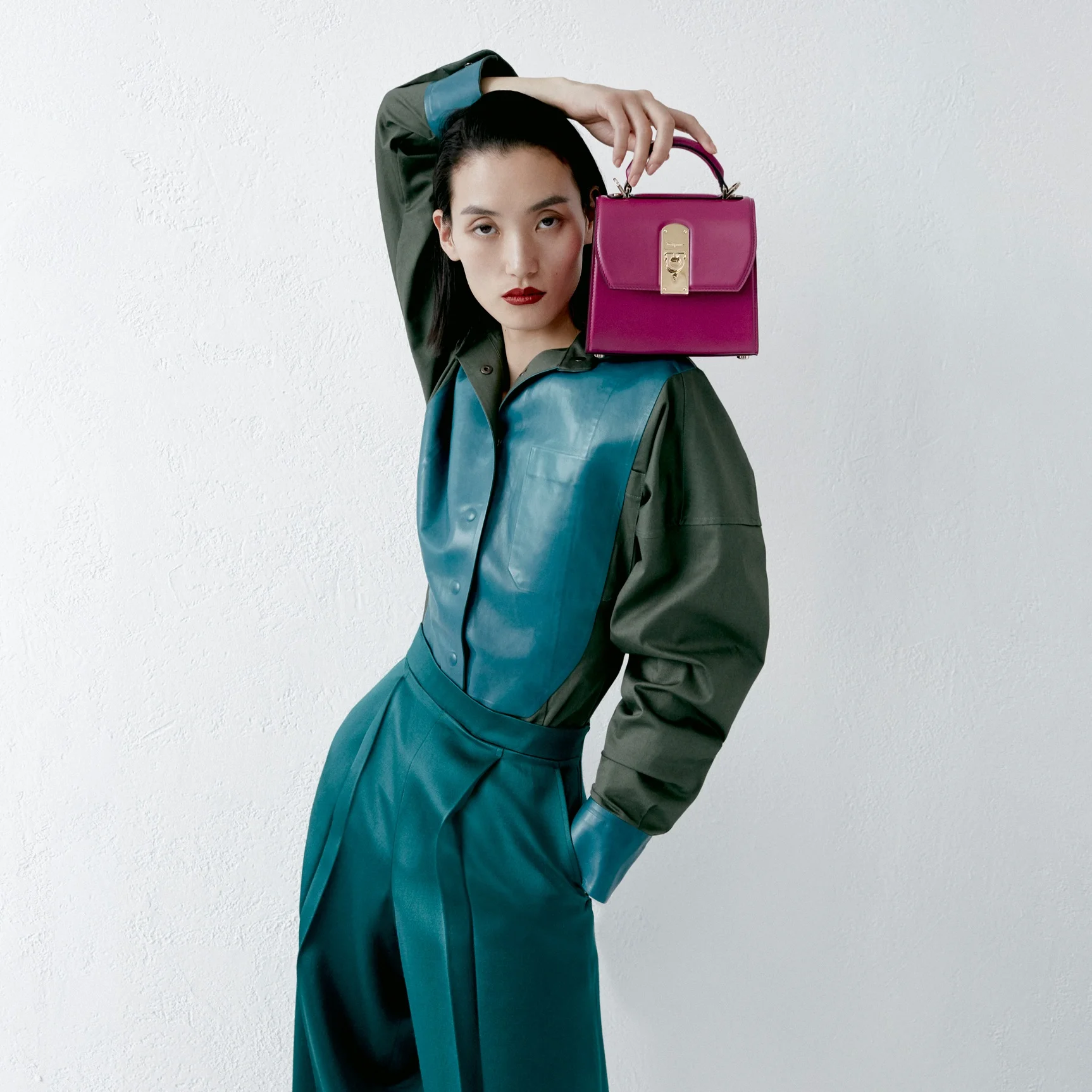FERRAGAMO_BOXBAG_1_web.jpg
