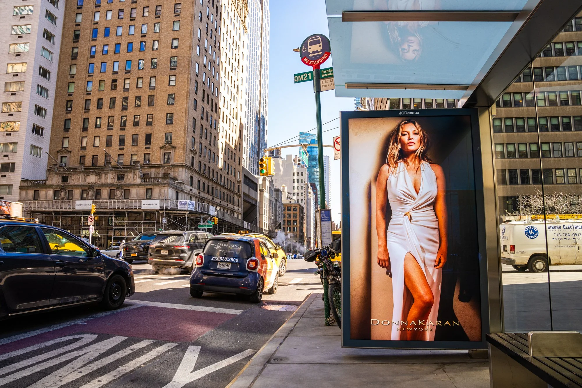 Donna Karan 57th street@MN01831AB_1.jpg