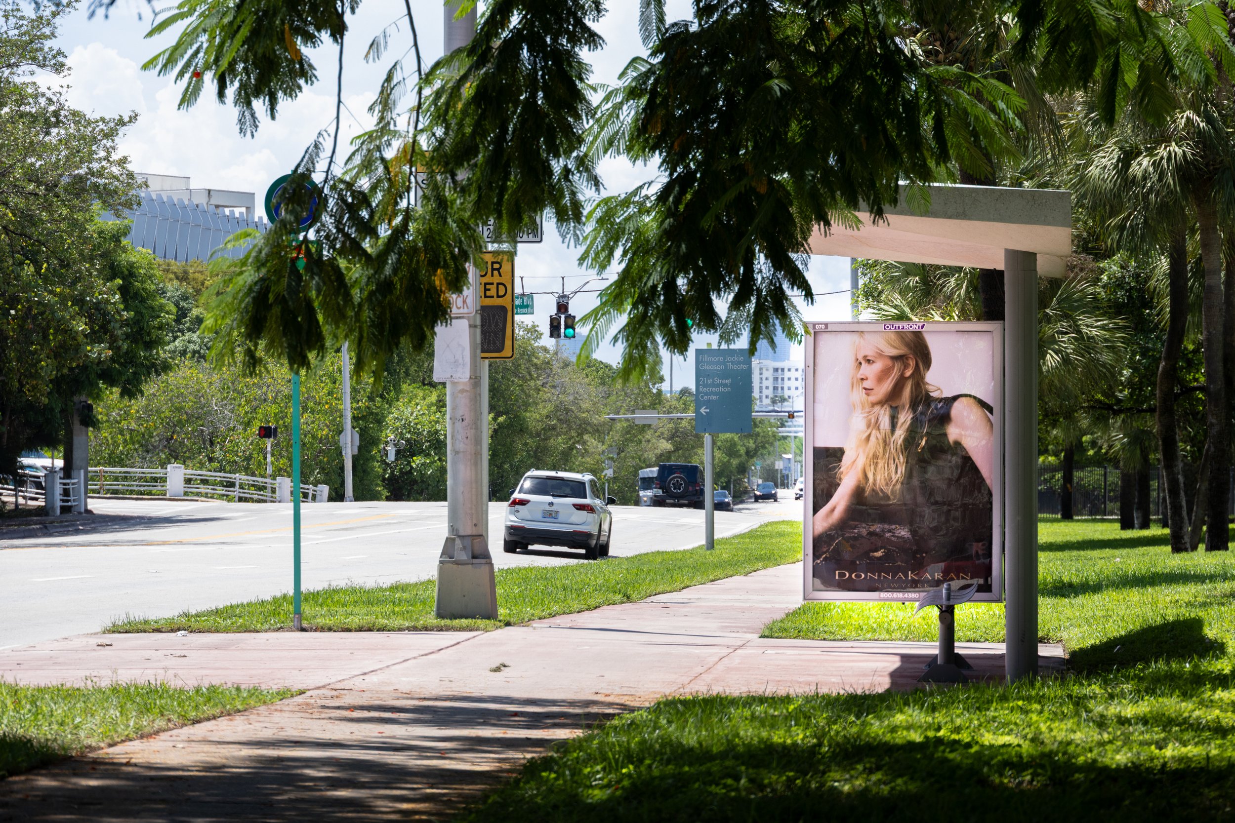 DONNA KARAN_Miami-Ft Lauderdale_Bus Shelters_2025 (2).jpg