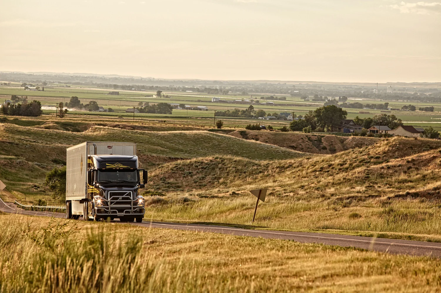 Volvo VNL 730