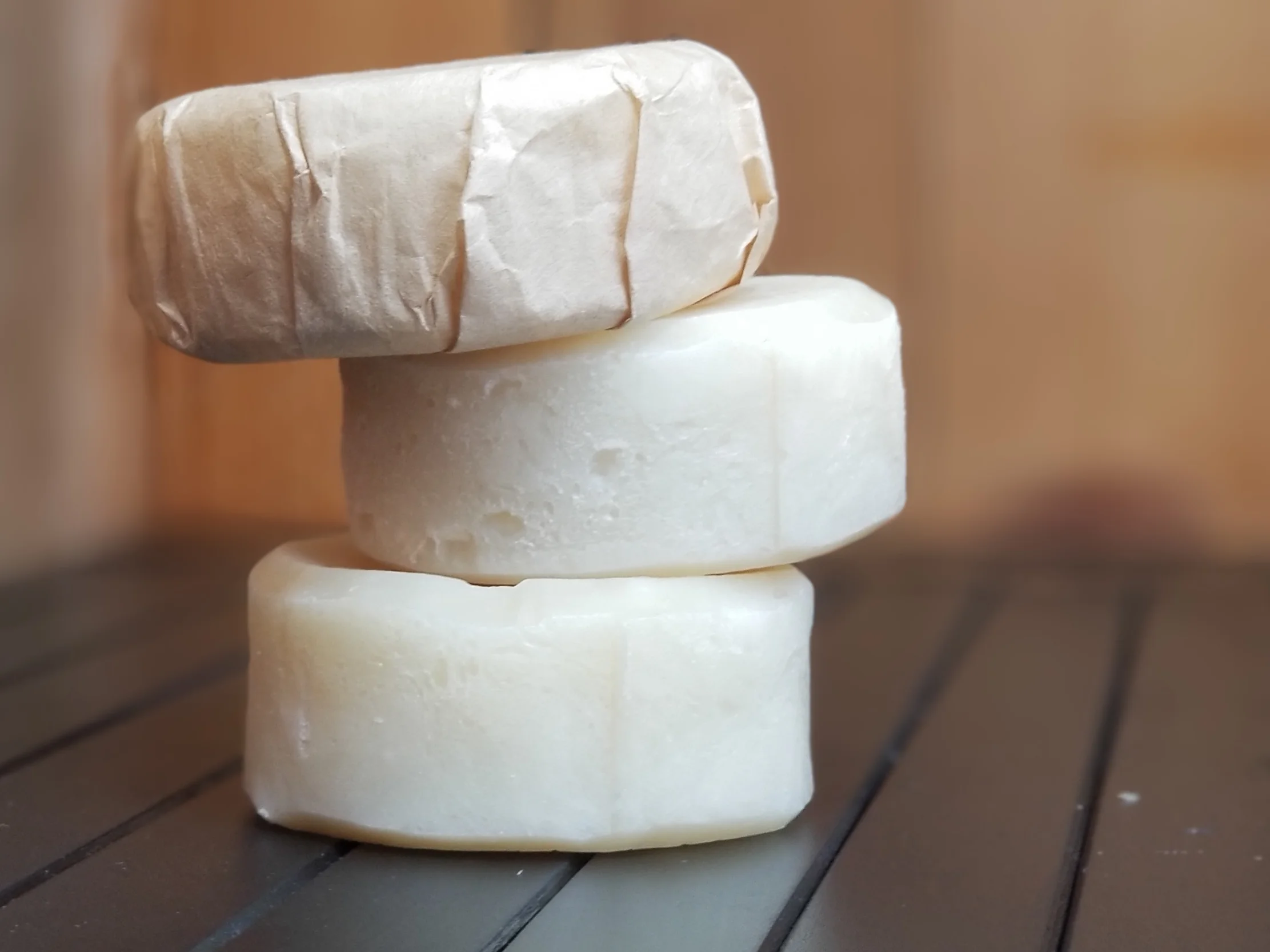 Lus Liath Shampoo Bar (1).jpg