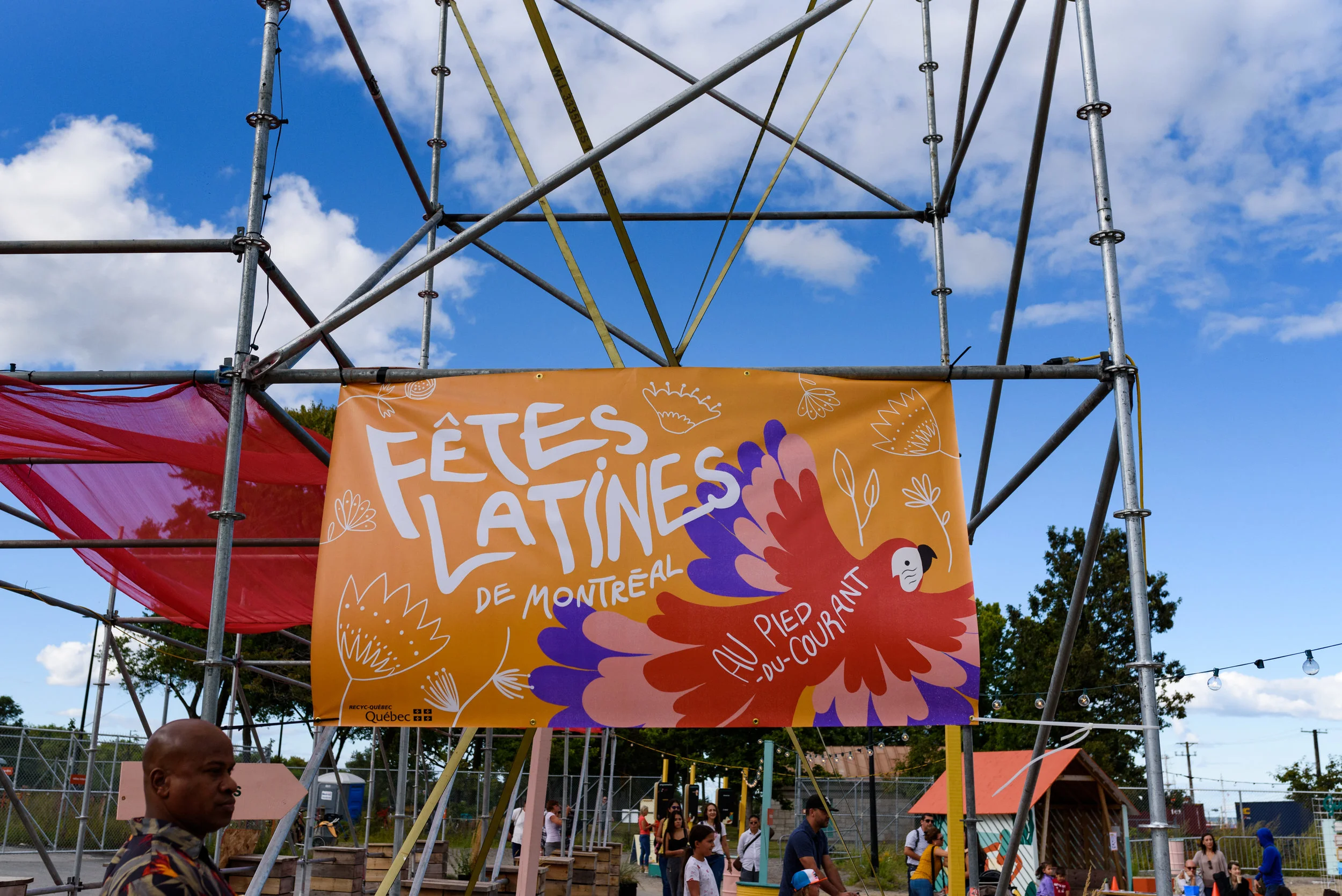 VillageEditsFeteLatine001.jpg