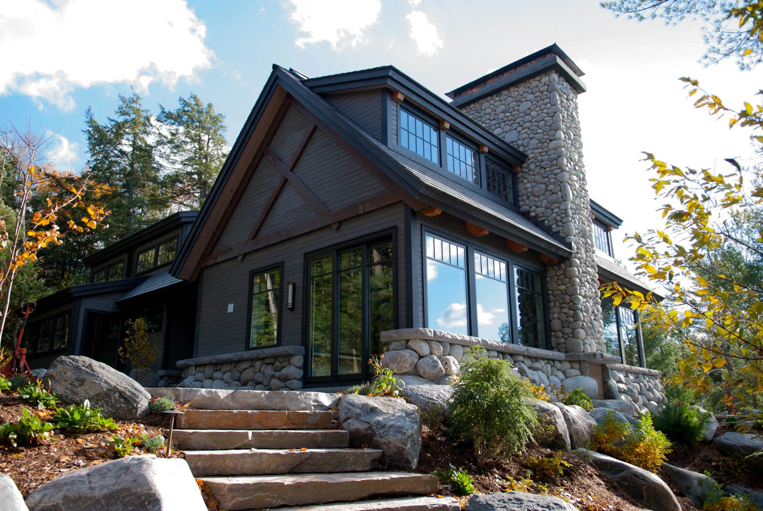 LAKE JOSEPH CRAFTSMAN COTTAGE