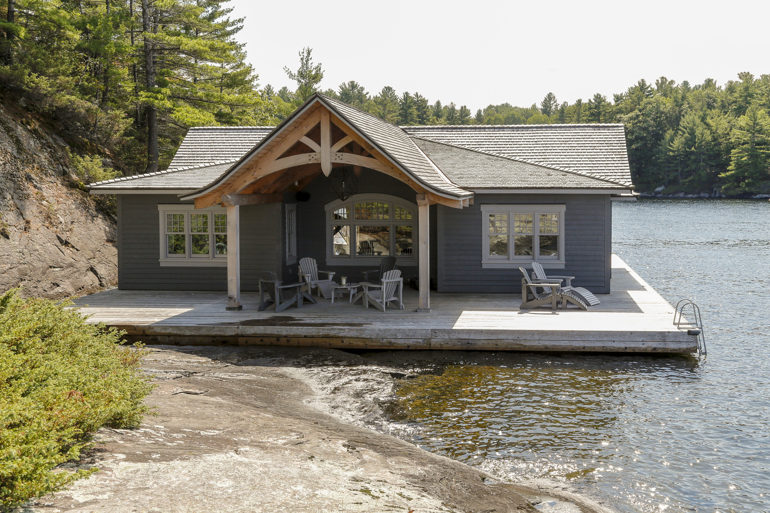 SUNNY BAY BOATHOUSE