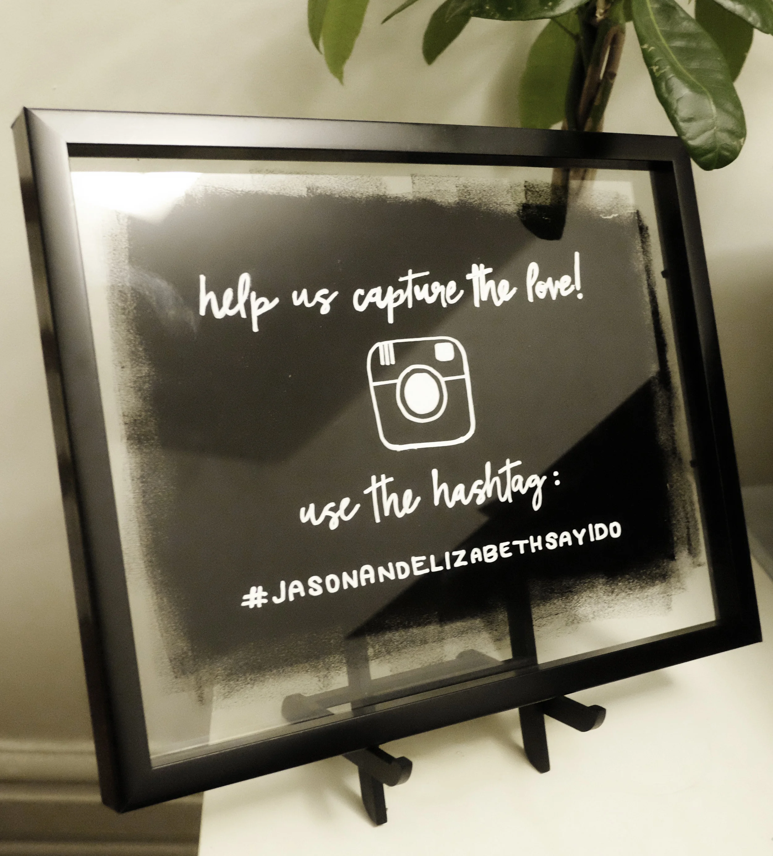 How To Make Easy & Pretty DIY Wedding Signs — Plant Based Bride