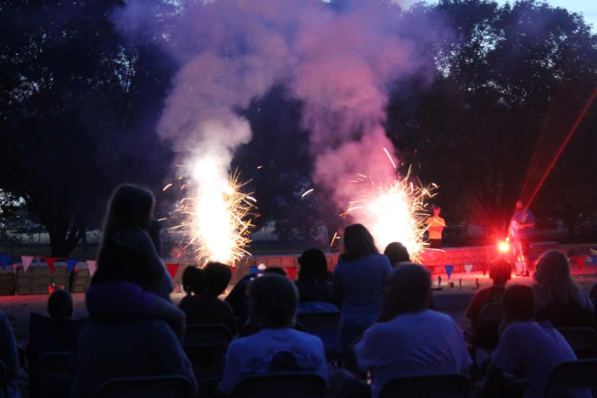 fireworks_demo_1.jpg