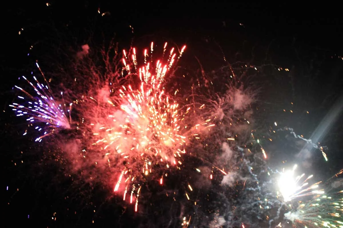 fireworks_demo_16.jpg