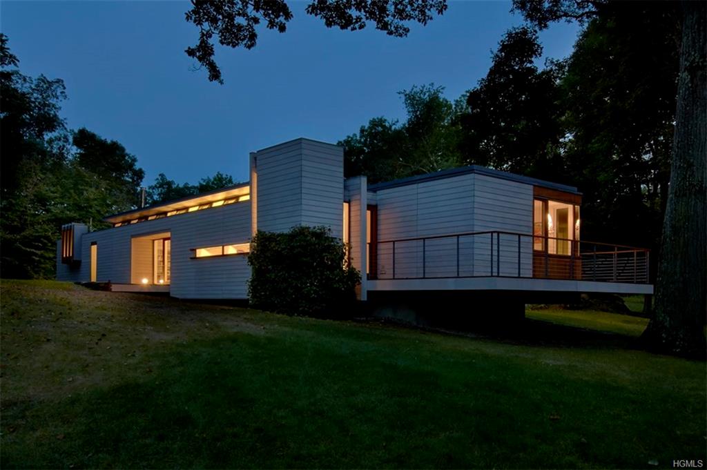 147 COLABAUGH POND RD CROTON ON HUDSON LIST PRICE $875,000 SOLD PRICE $850,000 SOLD ON 12/03/15