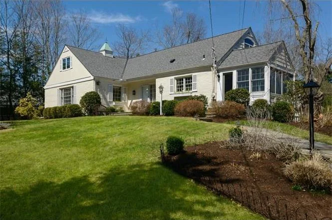 11 PAULDING DR CHAPPAQUA LIST PRICE $1,070,000 SOLD PRICE $1,035,000 SOLD ON 08/11/15