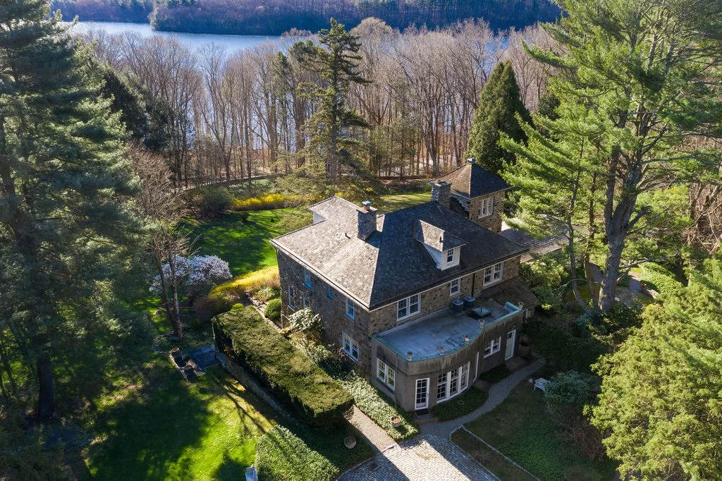 215 WASHINGTON RD CARMEL LIST PRICE $1,295,000 SOLD PRICE $1,200,000 SOLD ON 07/09/19
