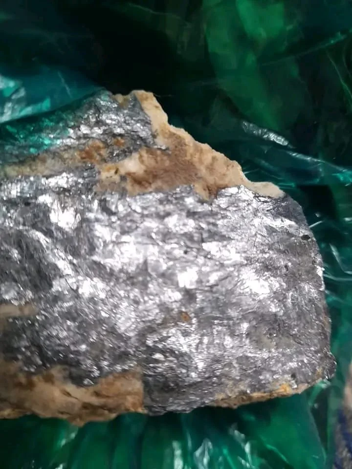 Picture 1 Sb Mine Peru.jpg