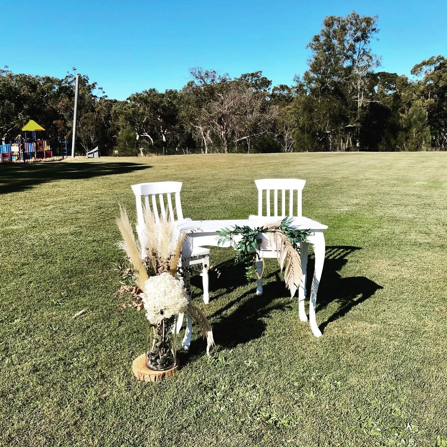 Getting ready for Gabbie &amp; Jason to tie the knot back on 12.06.21 🖤🤍 I love a sunny winter wedding ☀️