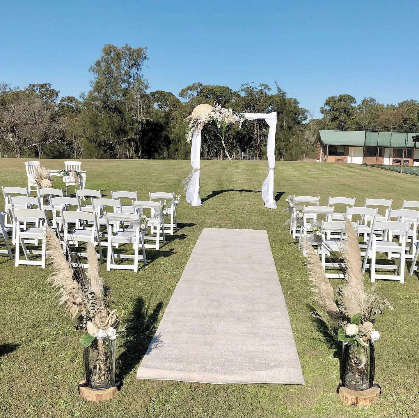 Sunny Winter wedding for Gabbie &amp; Jason last month. I love that after living on the Central Coast all my life, I still discover places I never new about. That&rsquo;s one of the many perks of this job 😃🌳🌴🌻🌾