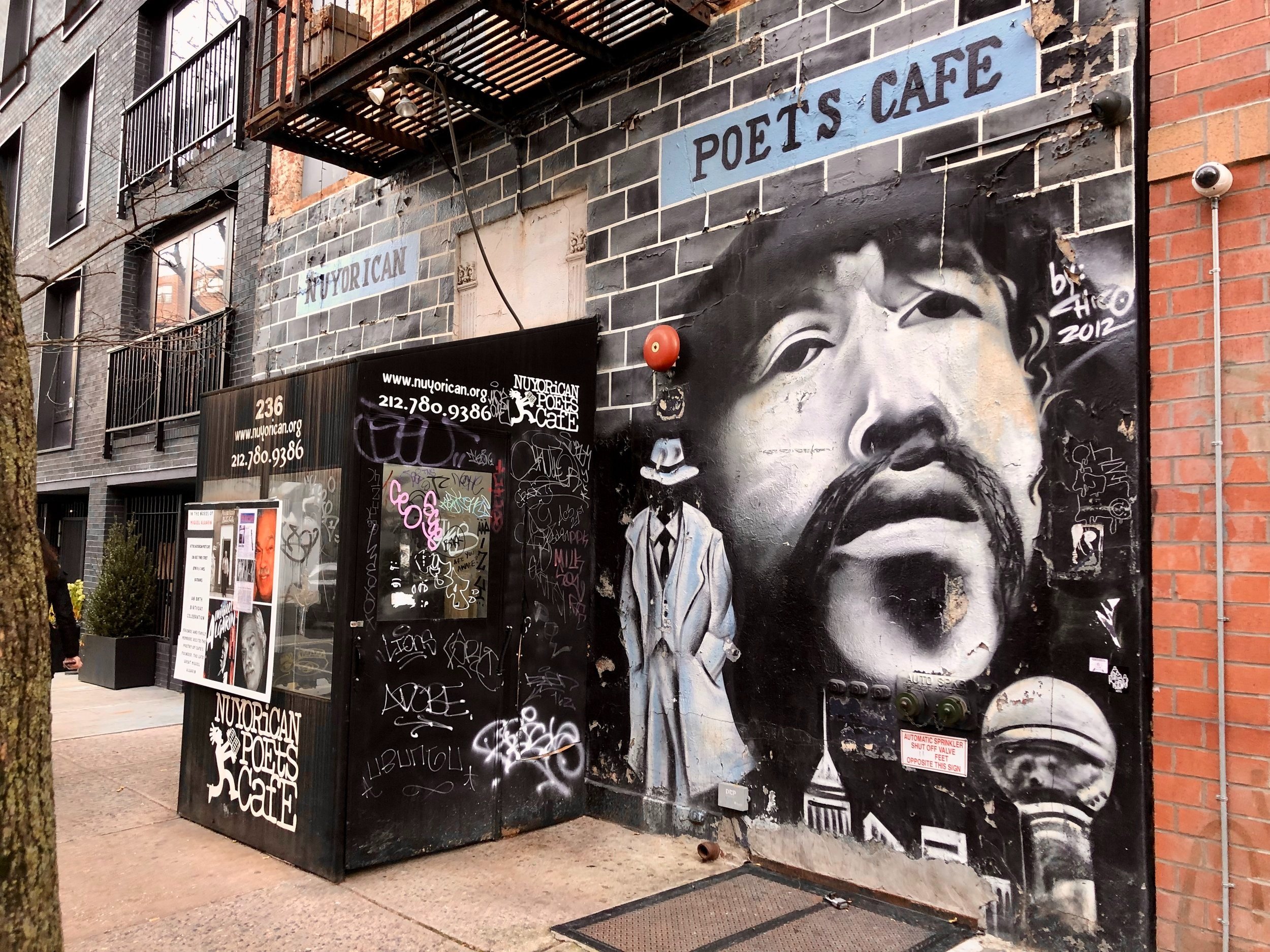 Nuyorican Poets Cafe, E 3rd Street