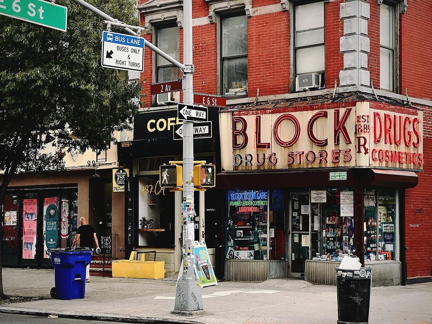 Get @reshare_app &bull; @eastvillagestories Morning light on 2nd Avenue.
Old signs, new stories &mdash; a piece of East Village history that feels like home. (since 1885) 🌞
.
.
.
#eastvillagestories #eastvillagenyc #nycnostalgia #nyc #newyork #newyo