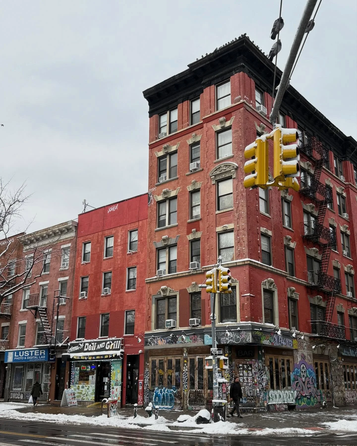 A snowy weekend in the Easy Village on Ave A ❄️