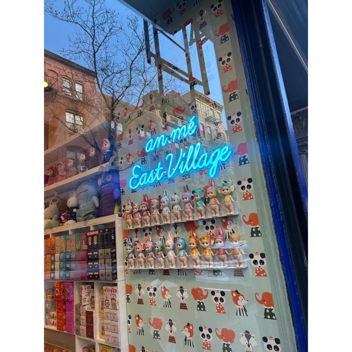 @anmeshop 
328 e 9th Street

Hours:
Monday - Thursday: 12:00pm - 7:00pm
Friday - Saturday: 12:00pm-7pm
Sunday: 12:00pm - 6:00pm