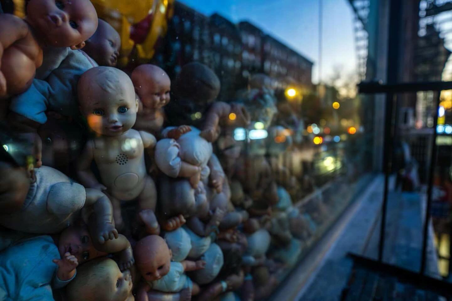 Get @reshare_app &bull; @danielrootphotography Window Dolls. Search and Destroy at sunrise, St Marks Place, East Village.

&bull;
&bull;
#newyorkatdawn #searchanddestroy #windowdolls #eastvillage #6am