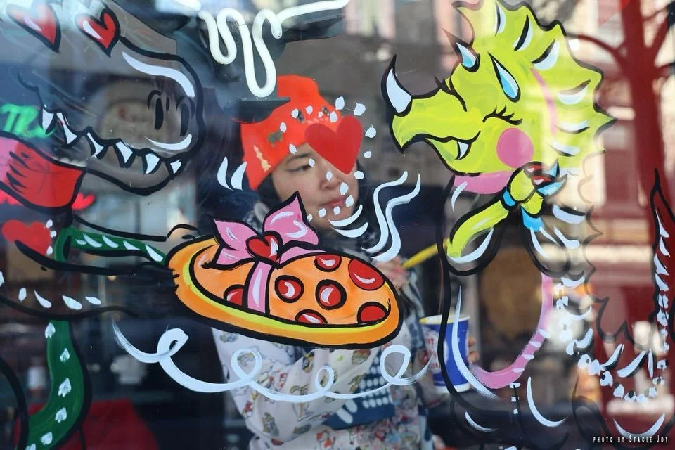 Get @reshare_app &bull; @evgrieve Spotted @peacheeblue painting some seasonal murals (🍕+ ❤️) @eastvillagepizza today &hellip; 
📷 Stacie Joy

#eastvillage 
#valentinesday