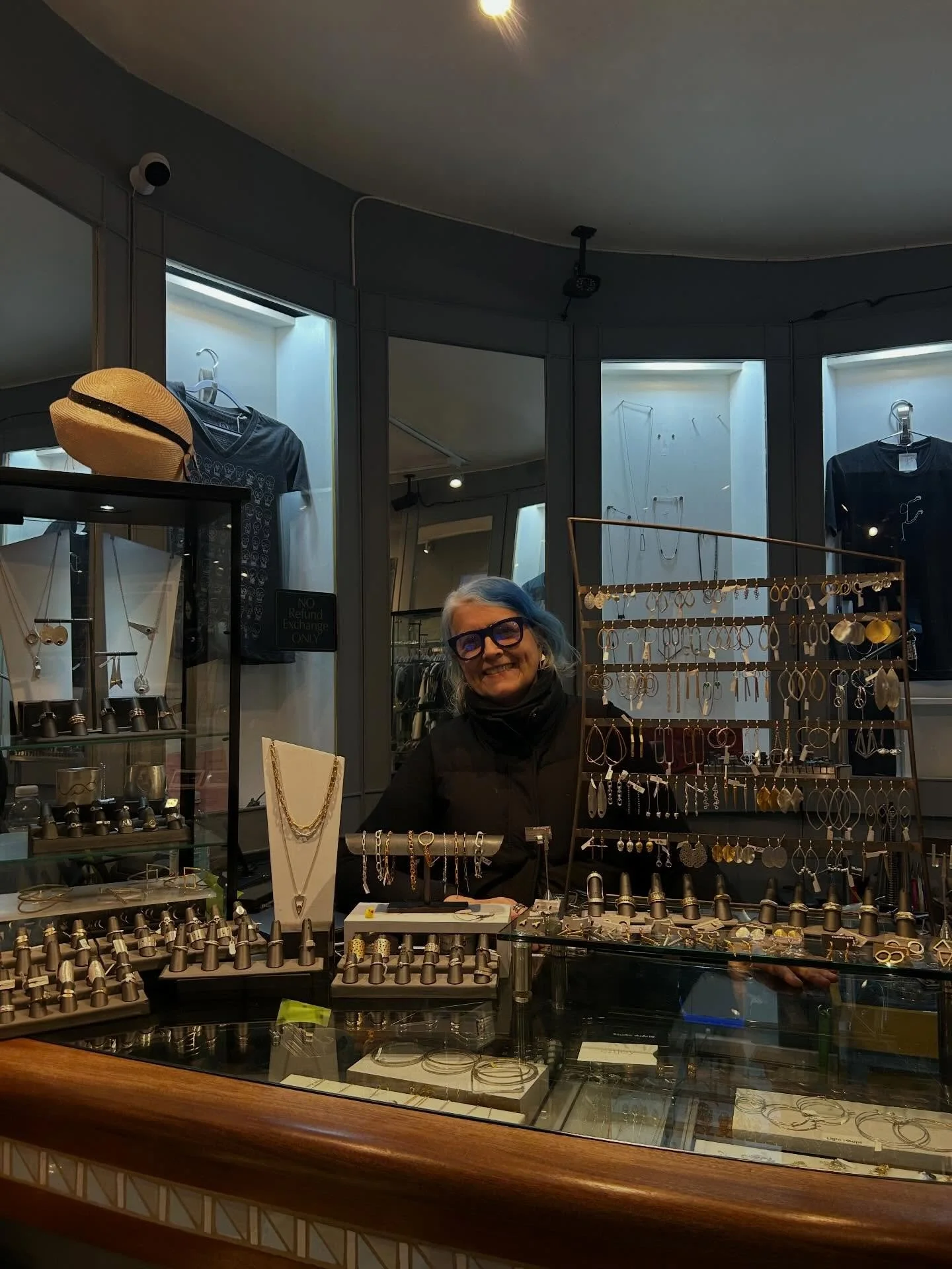 Step into Cristina DuArte&rsquo;s metallic world at Studio DuArte. Cristina&rsquo;s career began in the fashion world in her home city of Rio de Janeiro. There she designed leather shoes, belts, and bags, a career that brought her to New York City. H