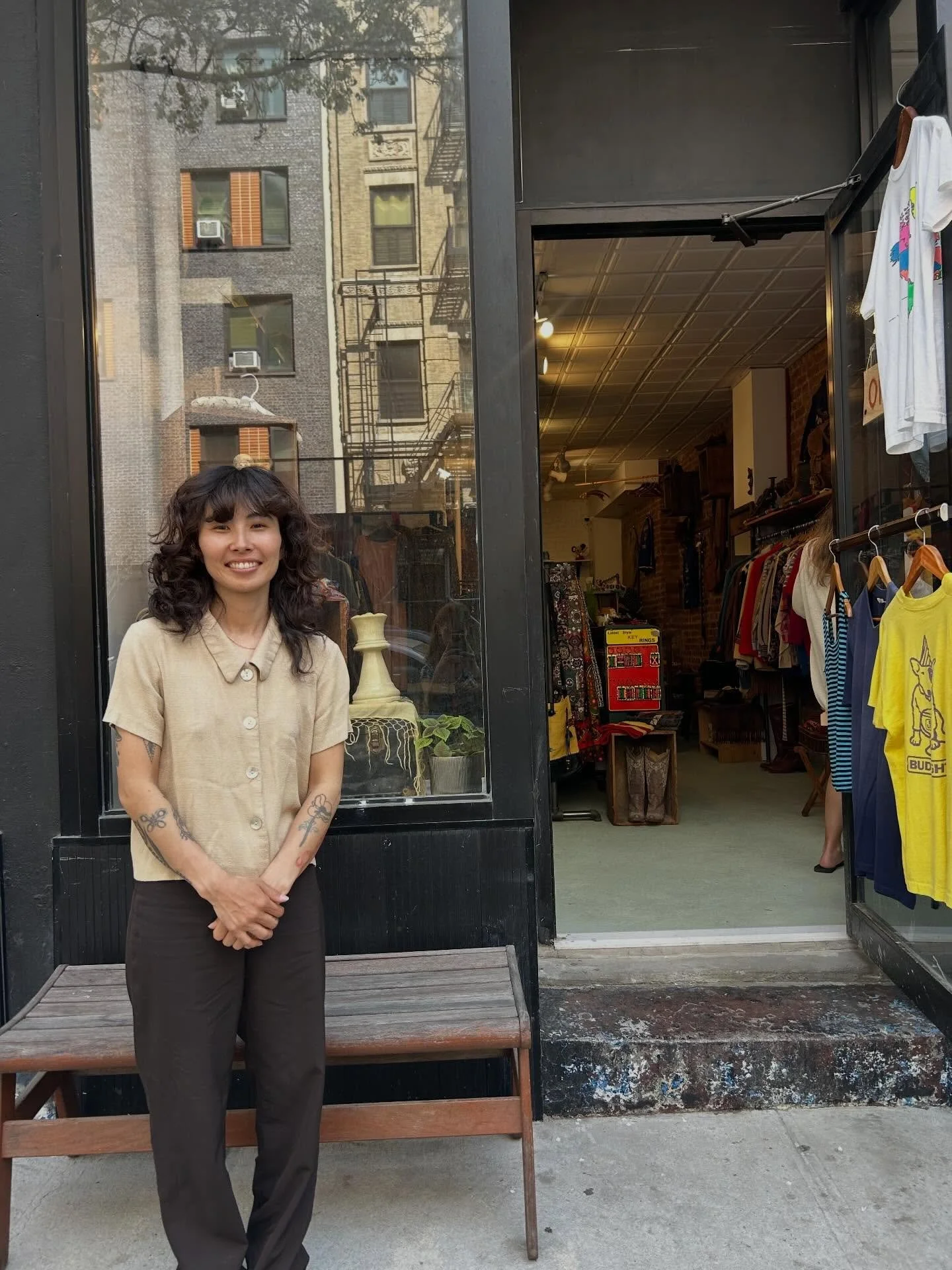 Welcome to EVIMA, @hanzawamarket!

It&rsquo;s been Saya Hanzawa&rsquo;s lifelong dream to open a clothing store in New York, and two weeks ago she achieved this dream. Our newest EVIMA member began her vintage selling journey when she moved to the US
