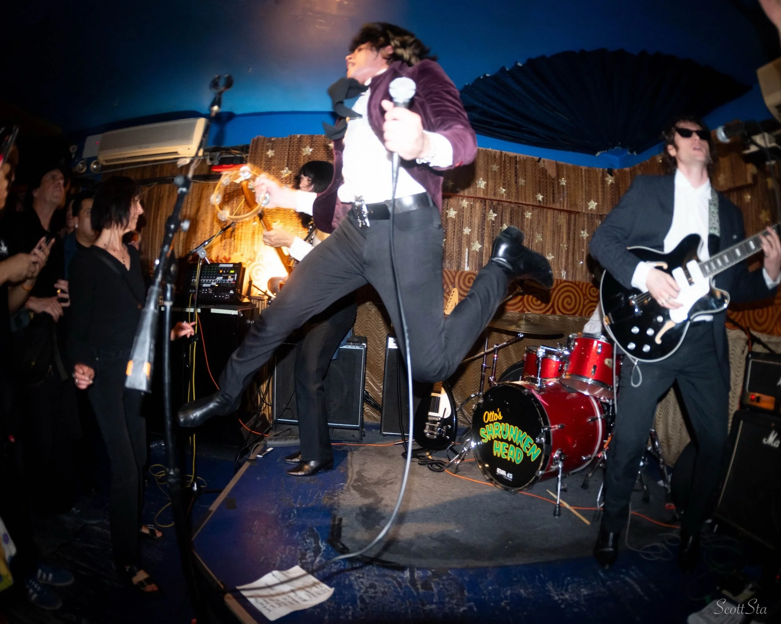 Get @reshare_app &bull; @scottsta A few pics from @chillsandfevernyc with @theknightshades and dancing at @ottosnyc More pics to come!