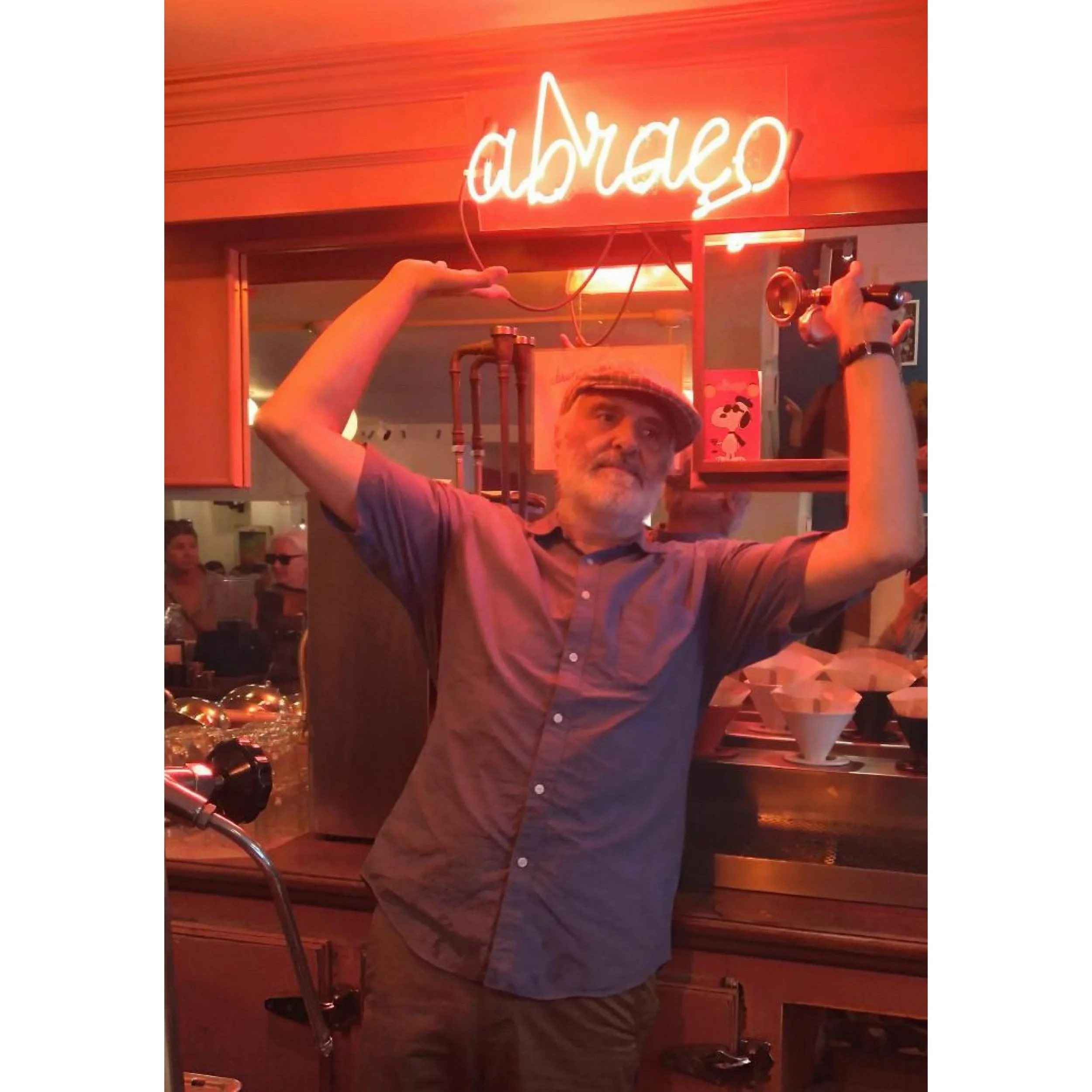 @abraco_espresso 
81 e 7th Street

Hours:
Mon-Wed &bull; 8am-8pm
Thurs-Sat &bull; 8am-10pm
Sun &bull; 9am-6pm

📷: @lolaartesaenz