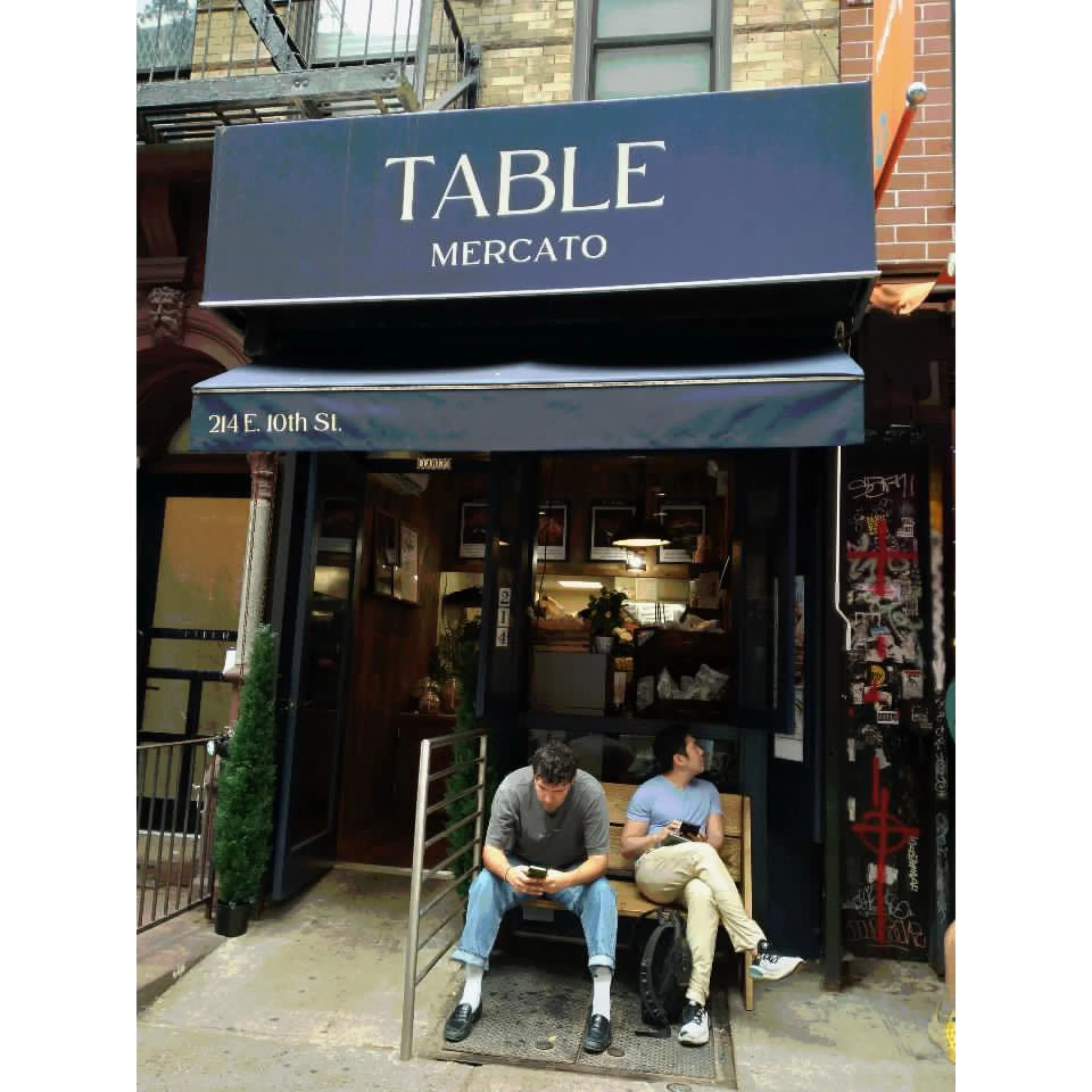 @tablemercato 
214 e 10th Street

Hours:
Mon &bull; Closed
Tues-Thurs &bull; 11am-3pm
Fri-Sat &bull; 11am-4pm
Sun &bull; 11am-3pm

📷: @lolaartesaenz
