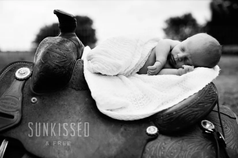 SUNKISSED & FREE PHOTOGRAPHY NEWBORN