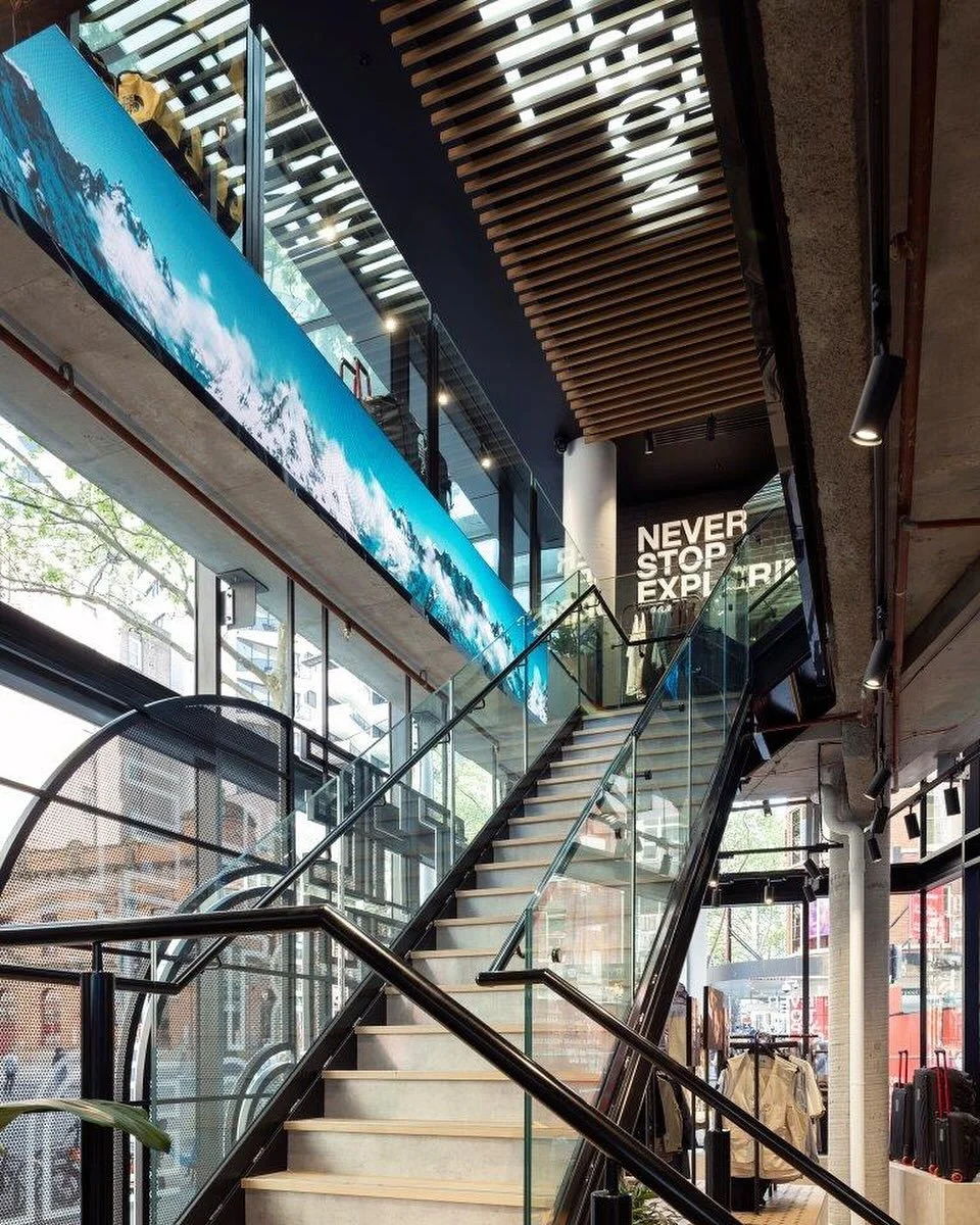 Explore the stairs of @thenorthface_aunz world square @silk_eternity 
.
.
.
#tnf #worldsquare #thenorthface #StoreDesign #RetailArchitecture #InteriorDesign #VisualMerchandising #RetailSpaces #StoreInterior #DesignInspiration #ShopDesign #CreativeRet