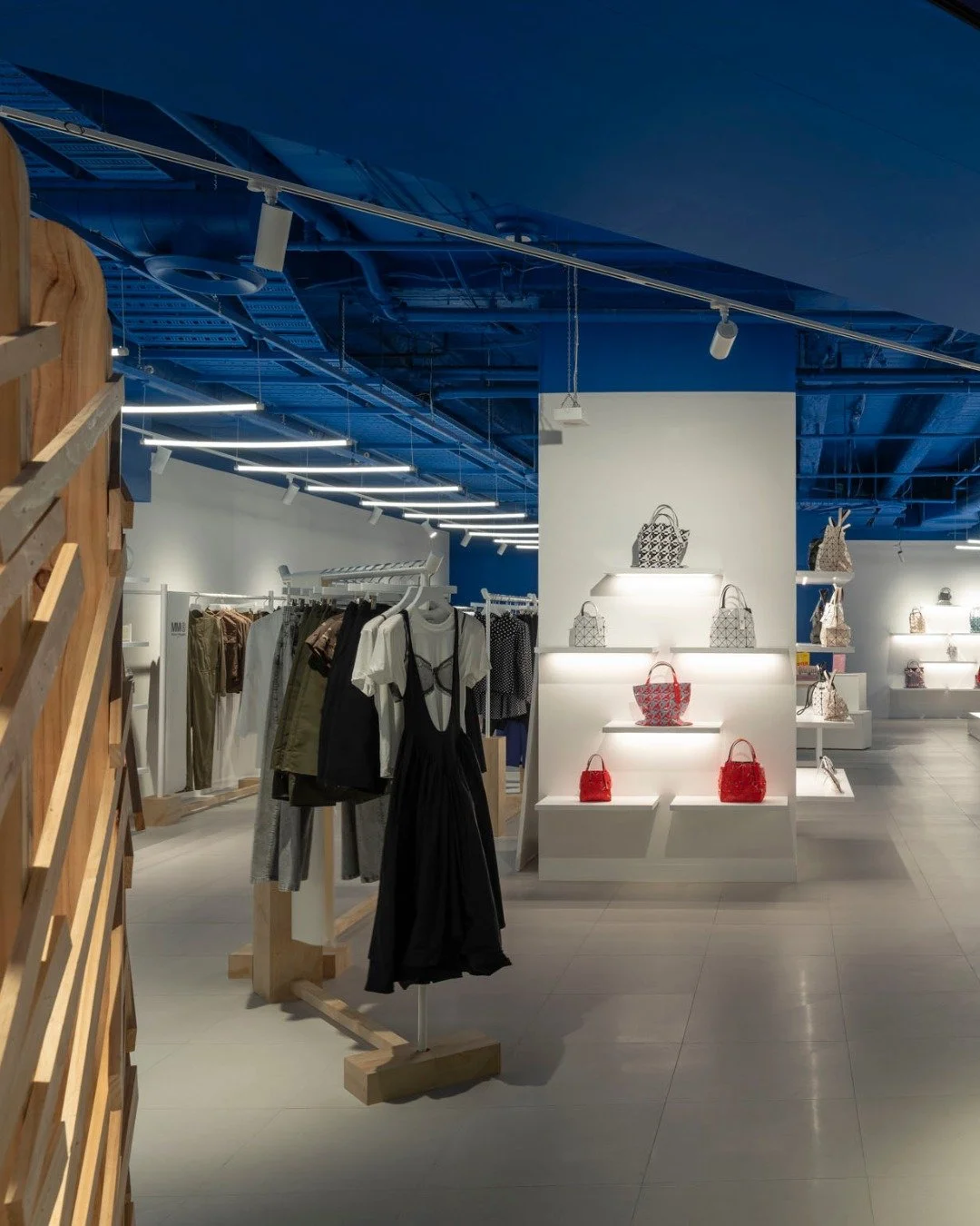 When retail becomes gallery ✨

Swipe to see our shortlisted project for the 2025 @auinteriordesignawards Retail Design Category. @sorrythanksiloveyou in @westfieldsyd - where the brand's signature blue anchors a minimalist environment for curated fas